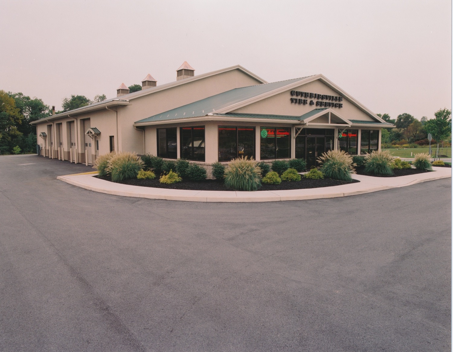 Front of garage for Guthriesville Tire